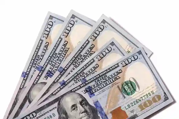 ow-does-bill-gates-generate-income