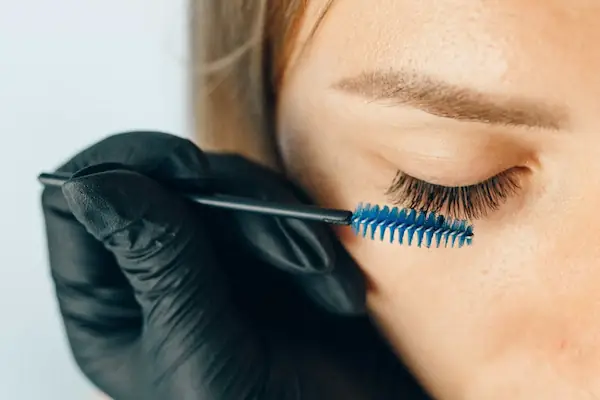 diy-lash-extensions diy-lash-extensions