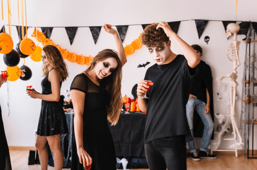 couples-halloween-t-shirts