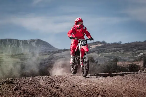criteria-for-selecting-top-mountain-bike-clothing-brands