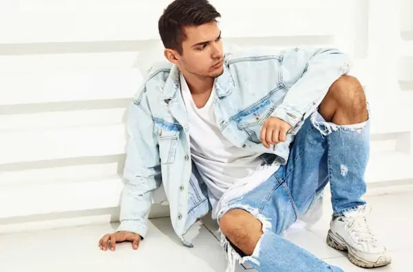 ripped-jeans