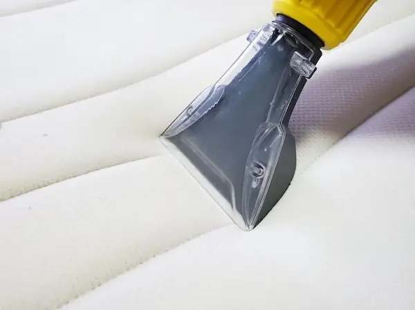 maintenance-tips-for-white-sofa-covers