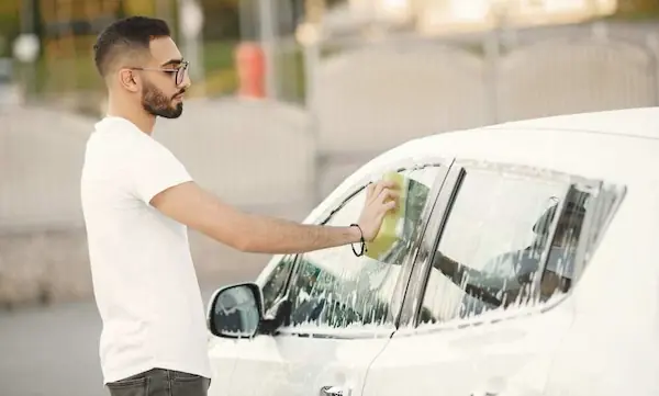 how-to-clean-car-windows