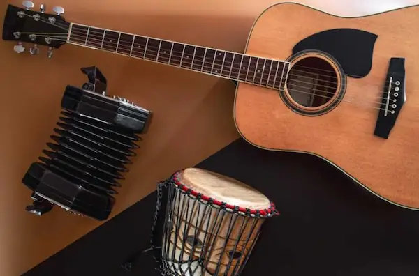 explore-open-box-and-used-instruments